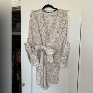 Bobby pin print dressing robe